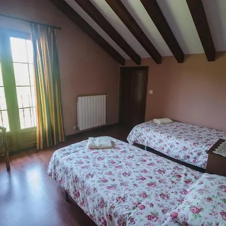 Casuca Cantabra Nyaraló *